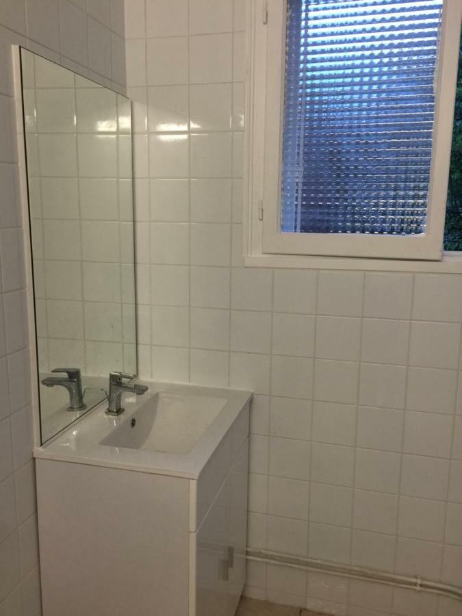 Lori Hostel Bobigny Buitenkant foto