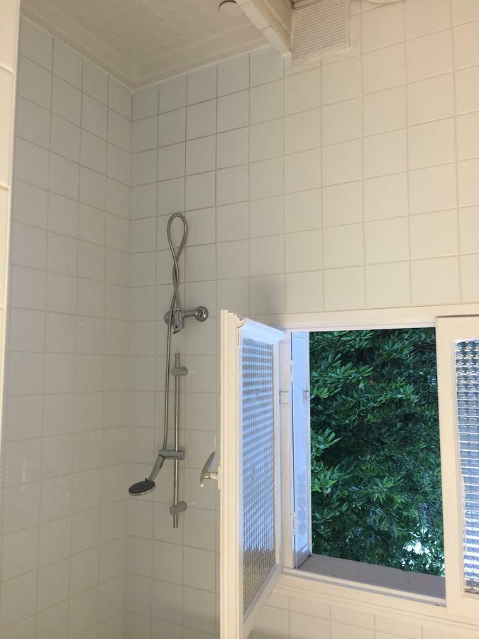 Lori Hostel Bobigny Buitenkant foto