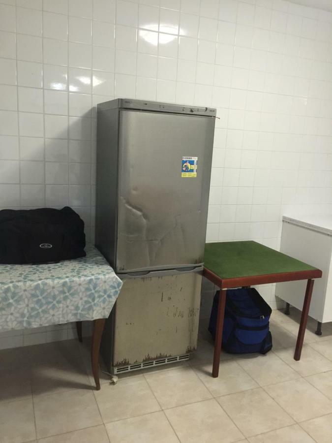Lori Hostel Bobigny Buitenkant foto